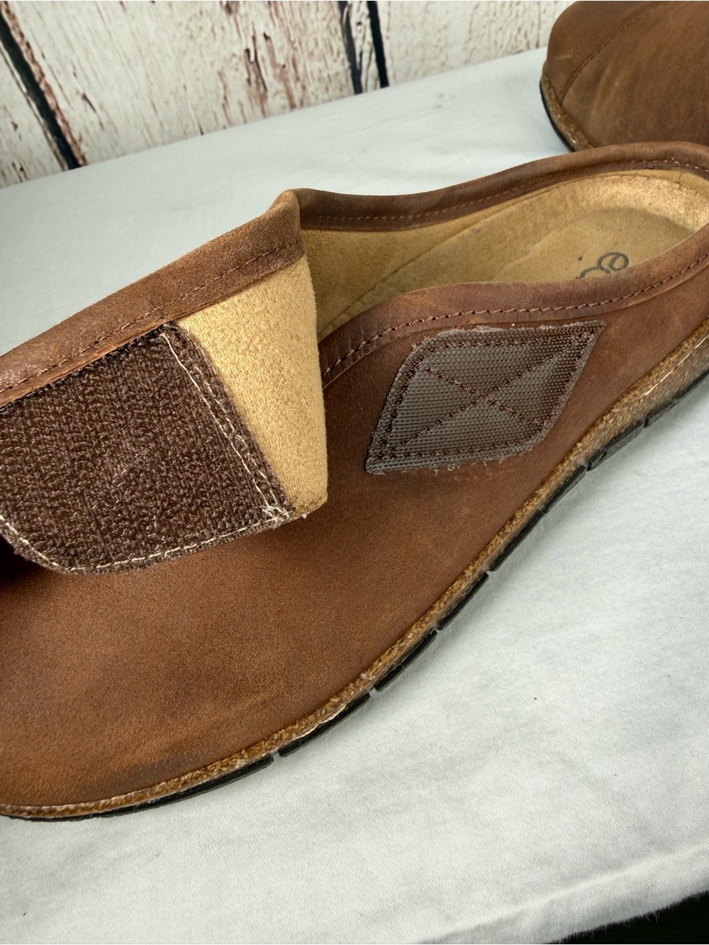 Earth Ezra Button Wrap Suede Leather Slip On Clogs Mules Size 8 - Picture 6 of 15